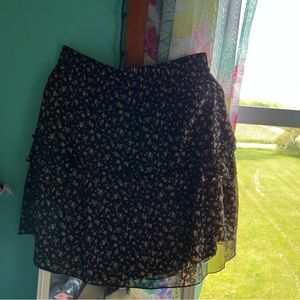 Per Crane flower skirt with ruffles and in a size large. Never worn